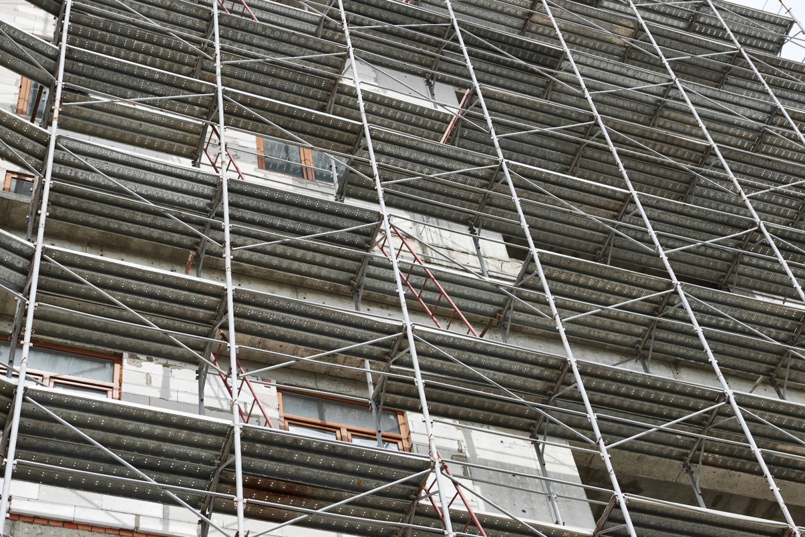 Gradbeni odri so bili v veliko pomoč pri obnovi fasade